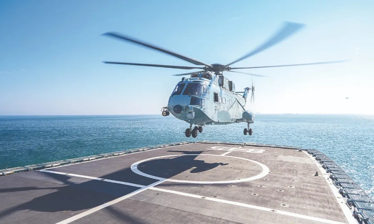 PLA Navy's Inaugural Female Carrier-Based Pilot Candidates Successfully Complete Daytime Landing Assessments, Reflecting Advanced Pilot Development Framework
