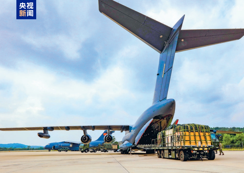 Chinese State Media Details How Modular Refueling Pods Enable the Y-20B's Combined Tanker and Transport Functions