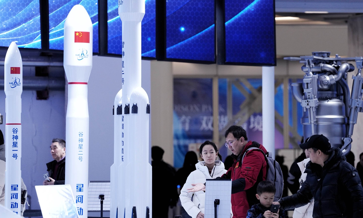 China Announces Chang'e-7 Lunar Mission Launch for This Year, Targeting Moon's South Pole