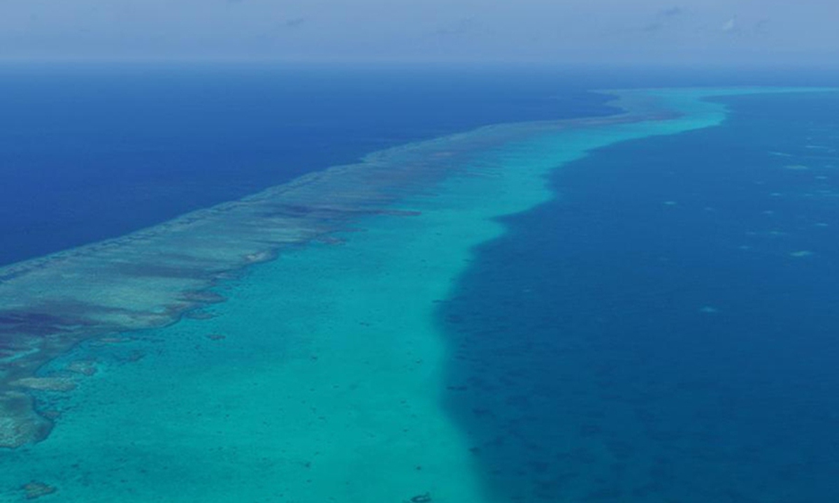 Chinese Military Intercepts and Issues Warnings to Three Philippine Aircraft Following Unauthorized Entry into Huangyan Dao Airspace