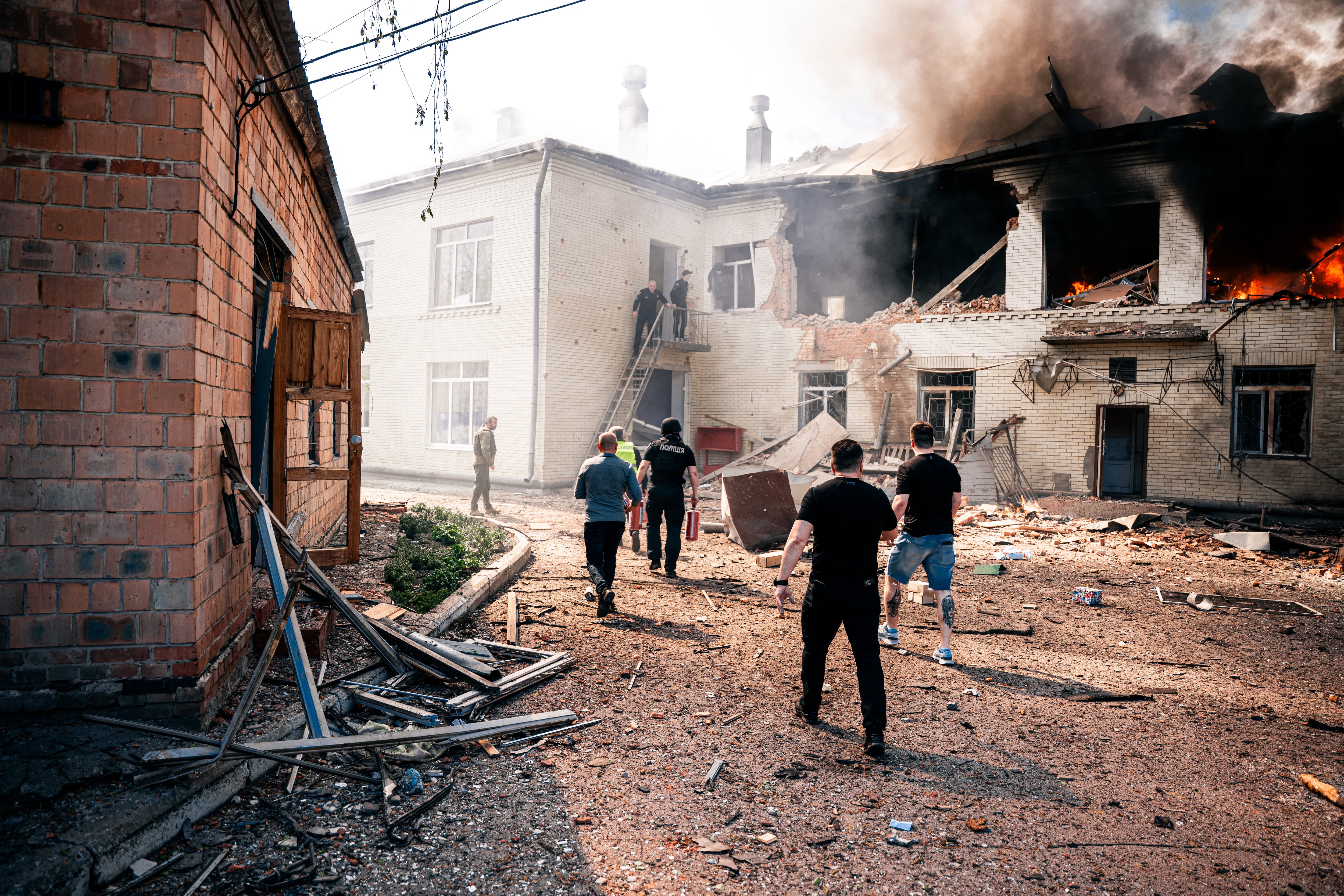 Competing Ukraine-Russia Victory Day Truces Fall Apart Almost Instantly Amid Continued Strikes and Threats