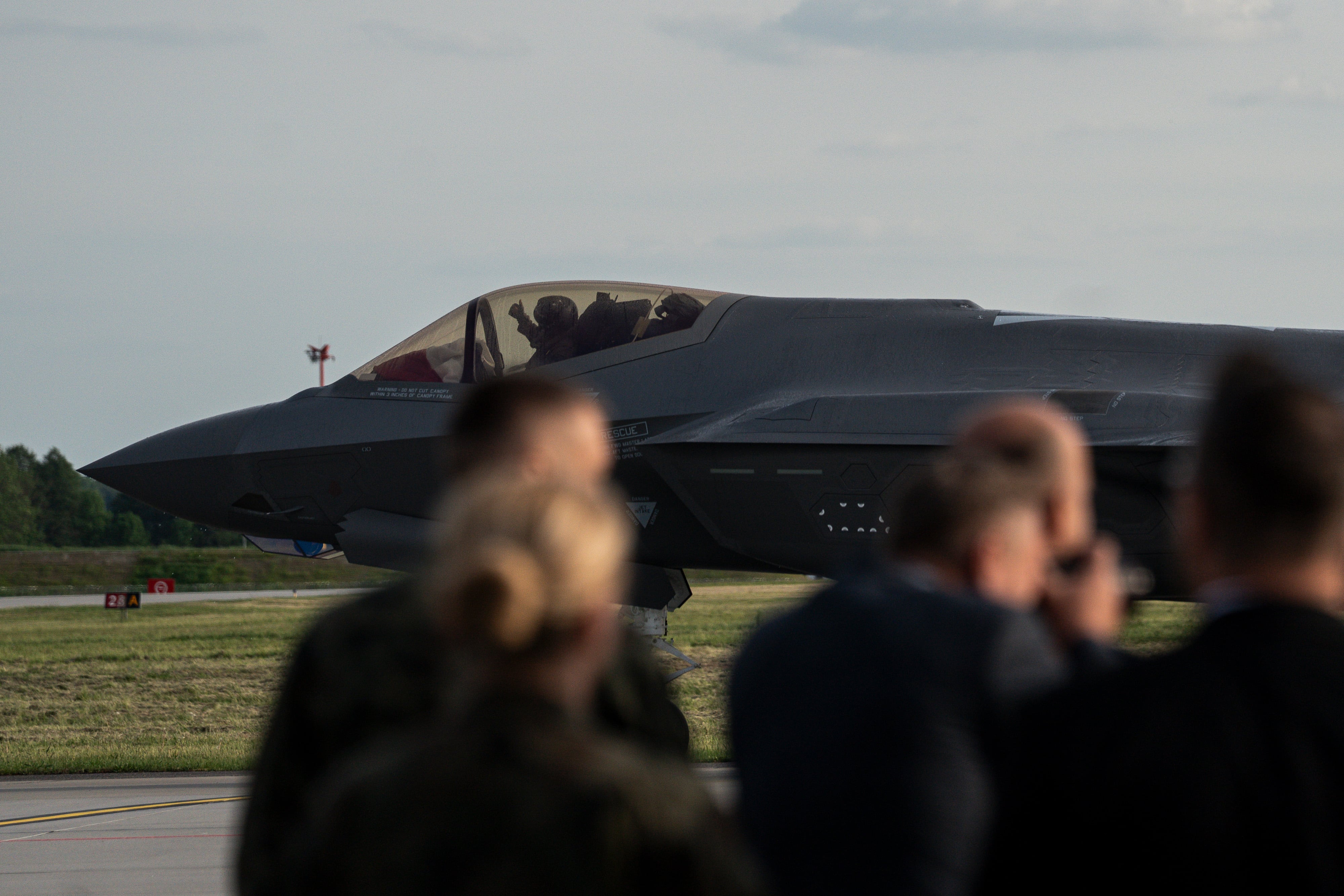 Washington Urges European Allies and Canada to Rapidly Expand NATO Air and Maritime Contributions