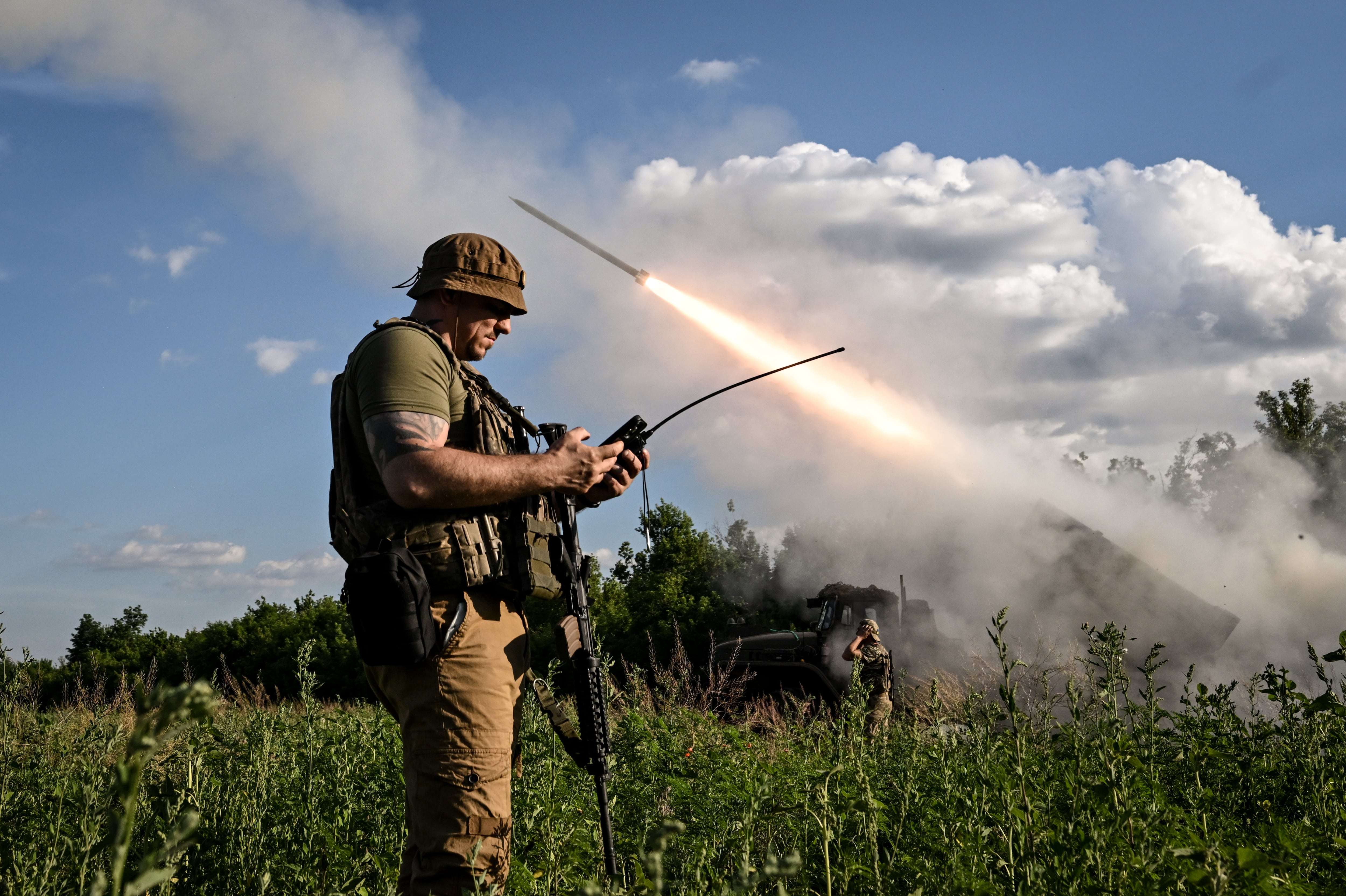 CIA Chief Reveals Russian Soldiers Last Only 20-30 Minutes on Ukrainian Battlefields